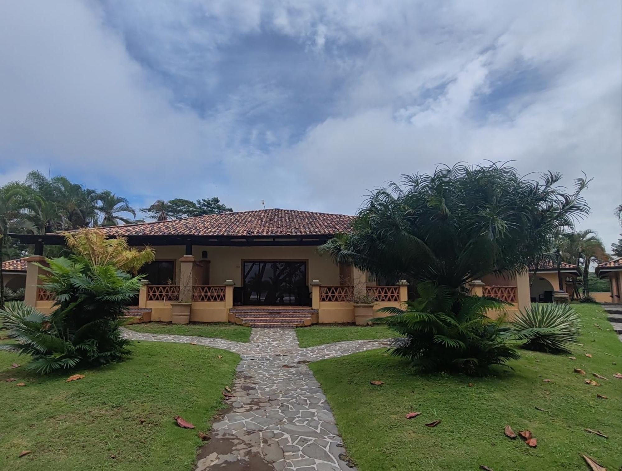 Marenaz Oceanfront Resort Esterillos Este Dış mekan fotoğraf